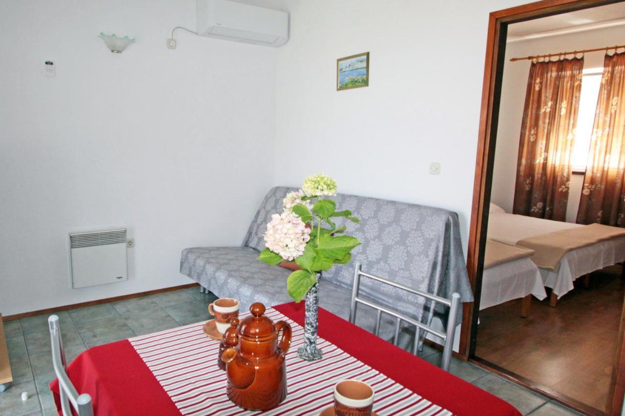 Apartments By The Sea Vinjerac, Zadar - 5824 Exterior photo
